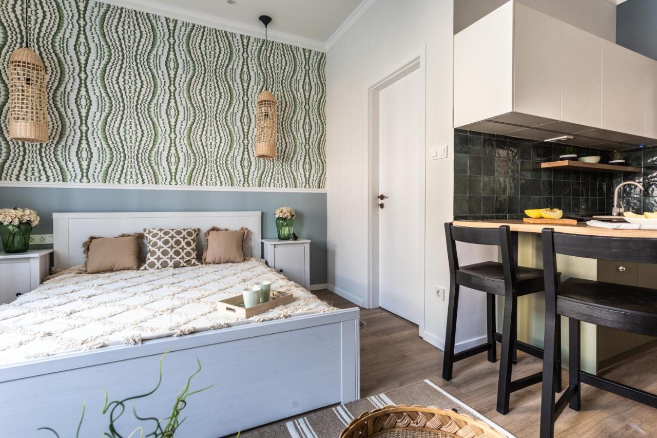Apartment Sweet Dream